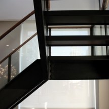 wood-and-steel-stair-001